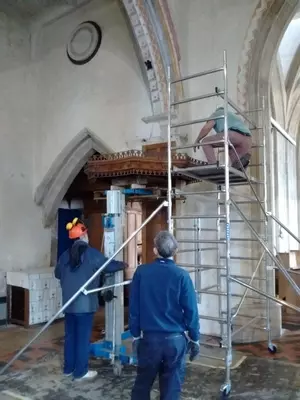 Pulpit canopy is lowered